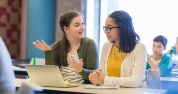 Active listening – what is it and how do you do it?