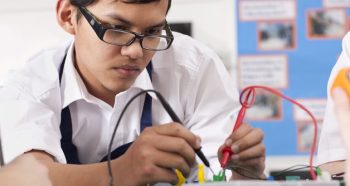 AS and A Level Physics practicals – student and teacher tips